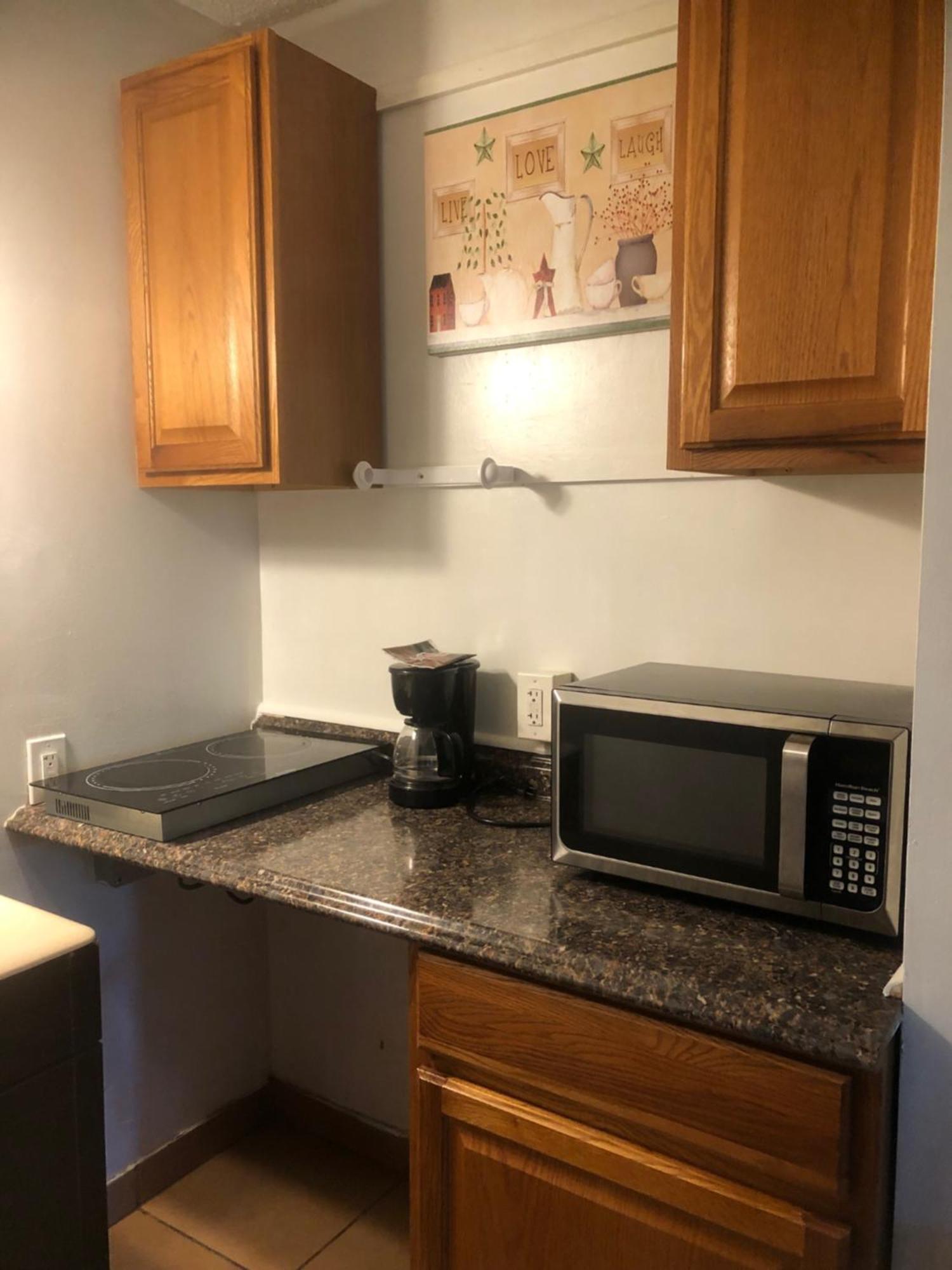 ווינצ'סטר Ans Inn & Suites מראה חיצוני תמונה