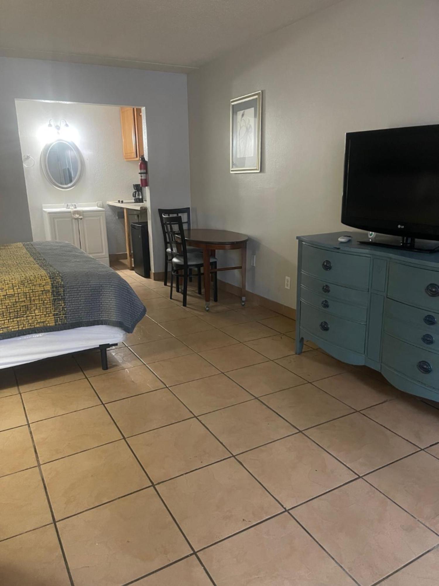 ווינצ'סטר Ans Inn & Suites מראה חיצוני תמונה