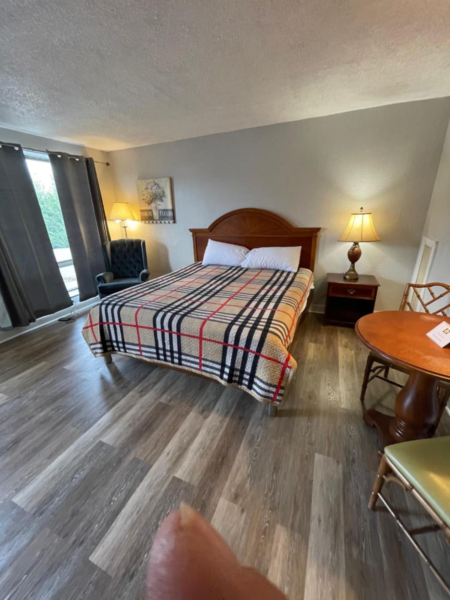 ווינצ'סטר Ans Inn & Suites מראה חיצוני תמונה
